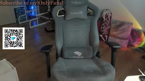 Snapshot of oliverrgroove chatting on October 2025 01:20:02 PM oliverrgroove online show from October 2025 01:20:02 PM