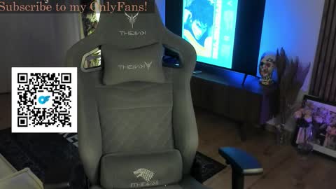 Snapshot of oliverrgroove chatting on October 2025 04:36:01 AM oliverrgroove online show from October 2025 04:36:01 AM