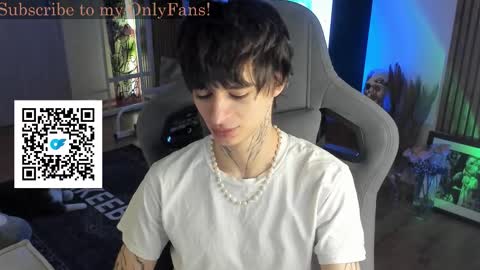 Snapshot of oliverrgroove chatting on October 2025 05:19:01 AM oliverrgroove online show from October 2025 05:19:01 AM