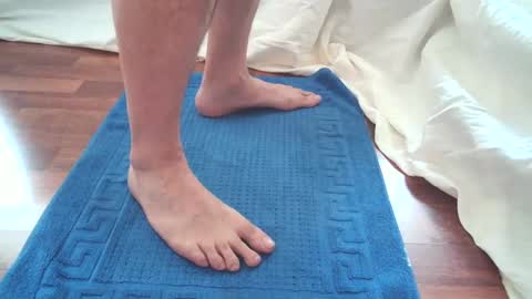 oliverthomsen2 online show from January 2025 08:42:01 AM