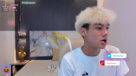 Oliver online show from October 2025 09:59:01 PM