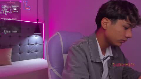 Snapshot of olivertwinky_ chatting on February 2026 02:11:02 PM Oliver online show from February 2026 02:11:02 PM