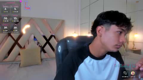 Snapshot of olivertwinky_ chatting on February 2026 03:08:01 PM Oliver online show from February 2026 03:08:01 PM