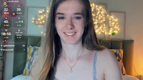 Snapshot of olivia_7 chatting on May 2026 04:03:01 PM Olivia online show from May 2026 04:03:01 PM