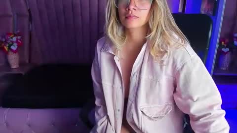  OLIVIA  online show from January 2025 07:46:02 AM