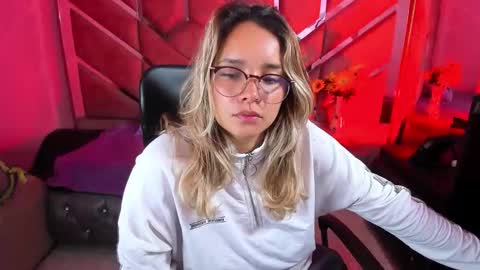  OLIVIA  online show from September 2025 03:18:02 AM