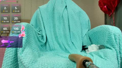 Olivia Hi guys Follow me  online show from April 2026 12:41:02 AM