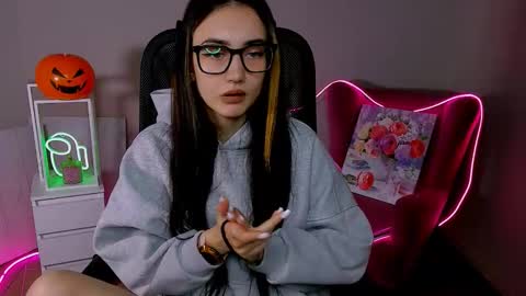 Snapshot of olivia_norton_ chatting on October 2025 01:58:01 PM olivia_norton_ online show from October 2025 01:58:01 PM