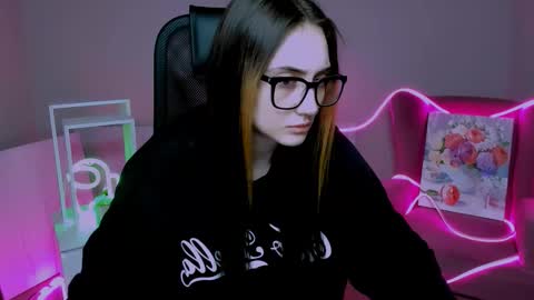 Snapshot of olivia_norton_ chatting on November 2025 03:12:02 PM olivia_norton_ online show from November 2025 03:12:02 PM