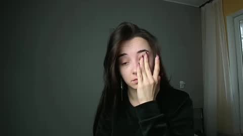 Olivia online show from March 2025 01:31:02 PM