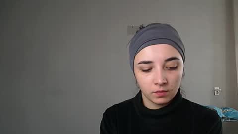 Olivia online show from November 2025 11:21:02 AM