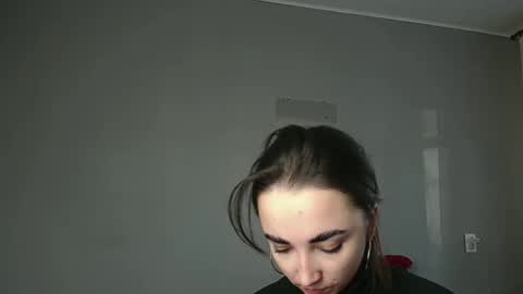 Olivia online show from March 2026 03:05:02 PM