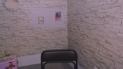 Olivia online show from December 2024 03:25:02 PM