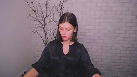 Olivia online show from January 2025 04:59:01 PM