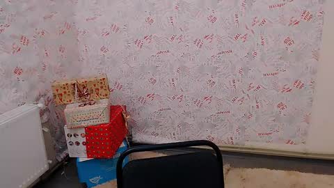 Olivia online show from February 2025 06:09:02 PM