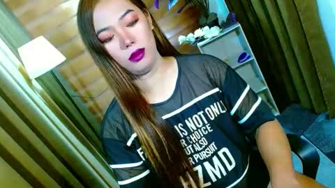 Miss OLIVIA online show from April 2026 08:23:02 AM