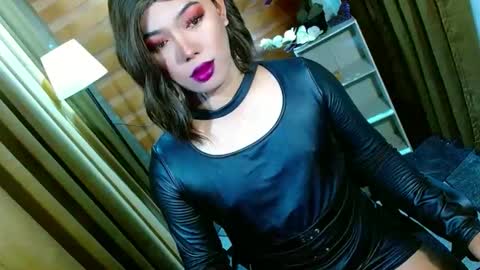 Miss OLIVIA online show from April 2026 09:18:01 AM