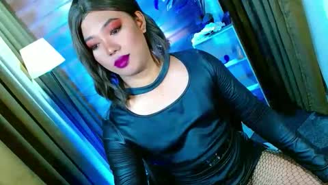 Miss OLIVIA online show from May 2026 06:21:03 AM