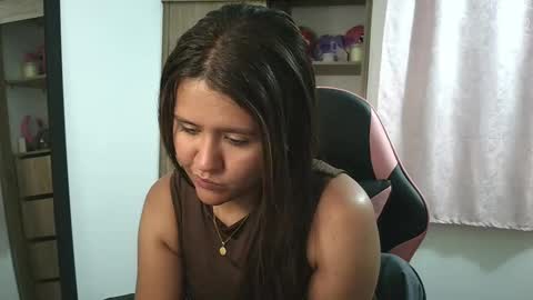 Olivia online show from September 2025 10:22:02 PM