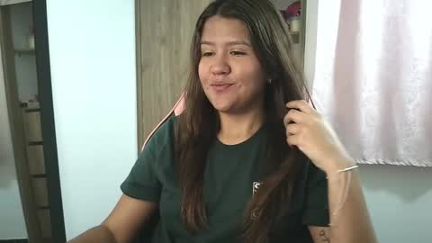 Olivia online show from October 2025 12:50:01 PM