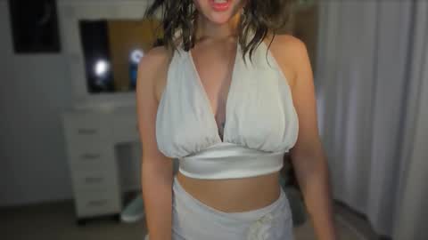 Olivia online show from January 2026 07:43:02 AM