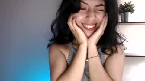 Snapshot of oliviaaa__ chatting on October 2025 09:11:01 PM oliviaaa__ online show from October 2025 09:11:01 PM