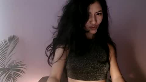 oliviaaa__ online show from April 2026 10:03:01 PM