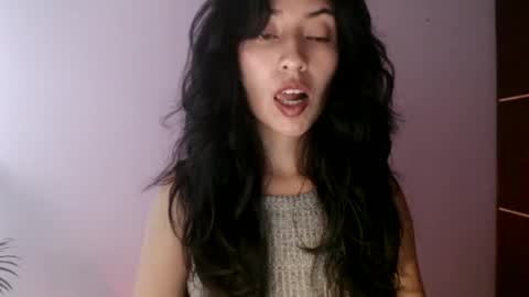oliviaaa__ online show from June 2026 05:48:01 PM