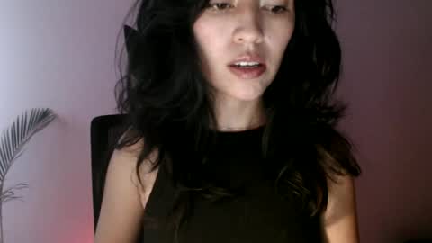 oliviaaa__ online show from July 2026 05:04:02 PM