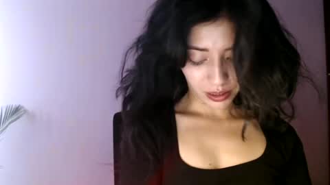 oliviaaa__ online show from July 2026 04:22:02 PM