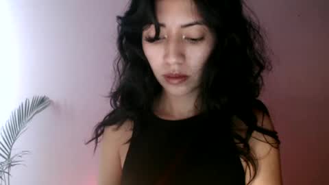 oliviaaa__ online show from July 2026 04:32:02 PM