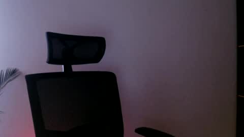 oliviaaa__ online show from July 2026 09:08:01 PM