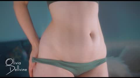 Snapshot of oliviadellvine chatting on November 2025 01:27:01 AM Olivia online show from November 2025 01:27:01 AM