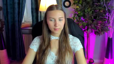 olivialangs online show from May 2026 11:07:02 AM