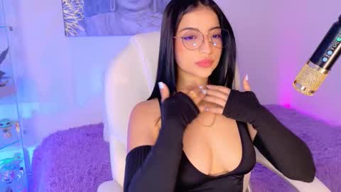 Olivia Mcneill  online show from February 2026 01:03:01 PM