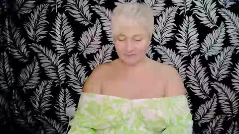 Snapshot of oliviaoskar_ chatting on December 2024 05:55:01 PM Kelly online show from December 2024 05:55:01 PM