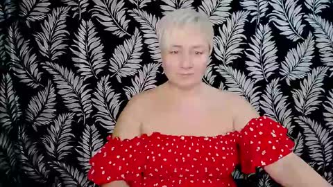 Snapshot of oliviaoskar_ chatting on December 2024 12:13:01 PM Kelly online show from December 2024 12:13:01 PM