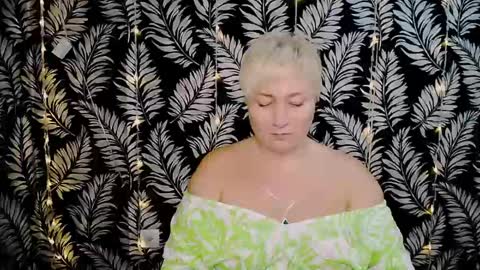 Snapshot of oliviaoskar_ chatting on January 2025 12:31:01 PM Kelly online show from January 2025 12:31:01 PM