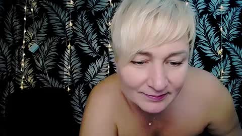 Snapshot of oliviaoskar_ chatting on January 2025 03:37:02 PM Kelly online show from January 2025 03:37:02 PM