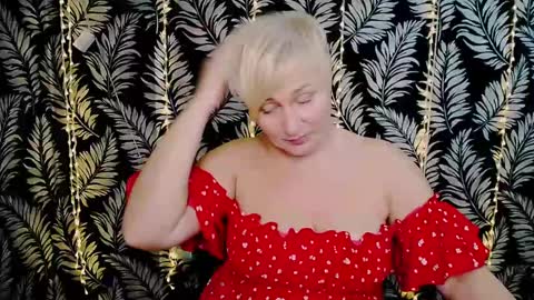 Snapshot of oliviaoskar_ chatting on February 2025 06:12:01 PM Kelly online show from February 2025 06:12:01 PM