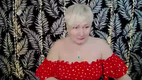 Snapshot of oliviaoskar_ chatting on February 2025 12:11:01 PM Kelly online show from February 2025 12:11:01 PM