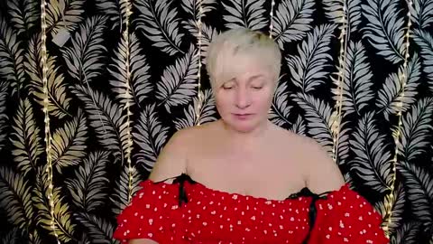 Snapshot of oliviaoskar_ chatting on February 2025 03:27:02 PM Kelly online show from February 2025 03:27:02 PM