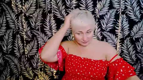 Snapshot of oliviaoskar_ chatting on December 2025 12:54:01 PM Kelly online show from December 2025 12:54:01 PM