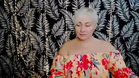 Snapshot of oliviaoskar_ chatting on December 2025 12:21:01 PM Kelly online show from December 2025 12:21:01 PM