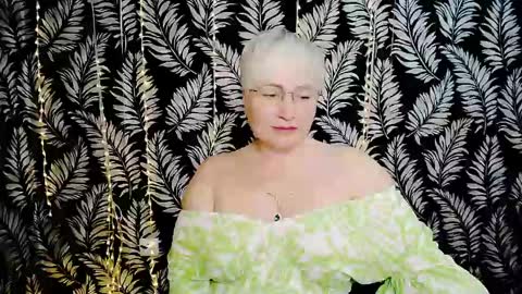 Kelly online show from May 2026 10:42:01 AM
