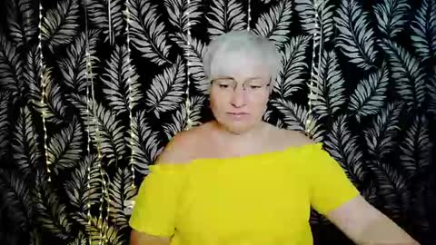 Snapshot of oliviaoskar_ chatting on July 2026 10:10:01 AM Kelly online show from July 2026 10:10:01 AM