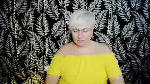 Snapshot of oliviaoskar_ chatting on July 2026 10:12:02 AM Kelly online show from July 2026 10:12:02 AM