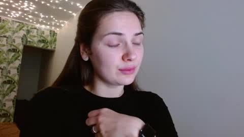 Olivia online show from December 2024 05:28:02 AM