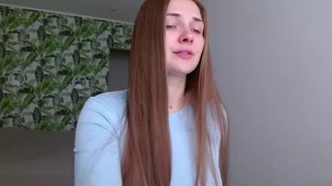 Olivia online show from October 2025 04:30:01 AM