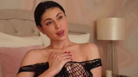 Snapshot of oliviasway chatting on December 2024 02:16:01 AM OliviaSway online show from December 2024 02:16:01 AM